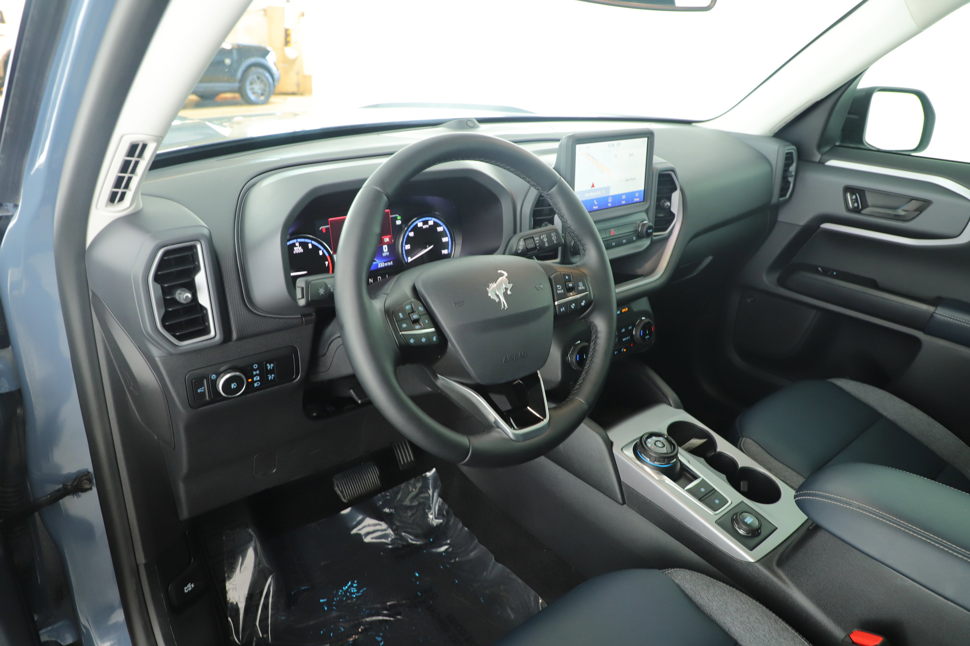 Certified 2024 Ford Bronco Sport Outer Banks w/ Tech Package image 6