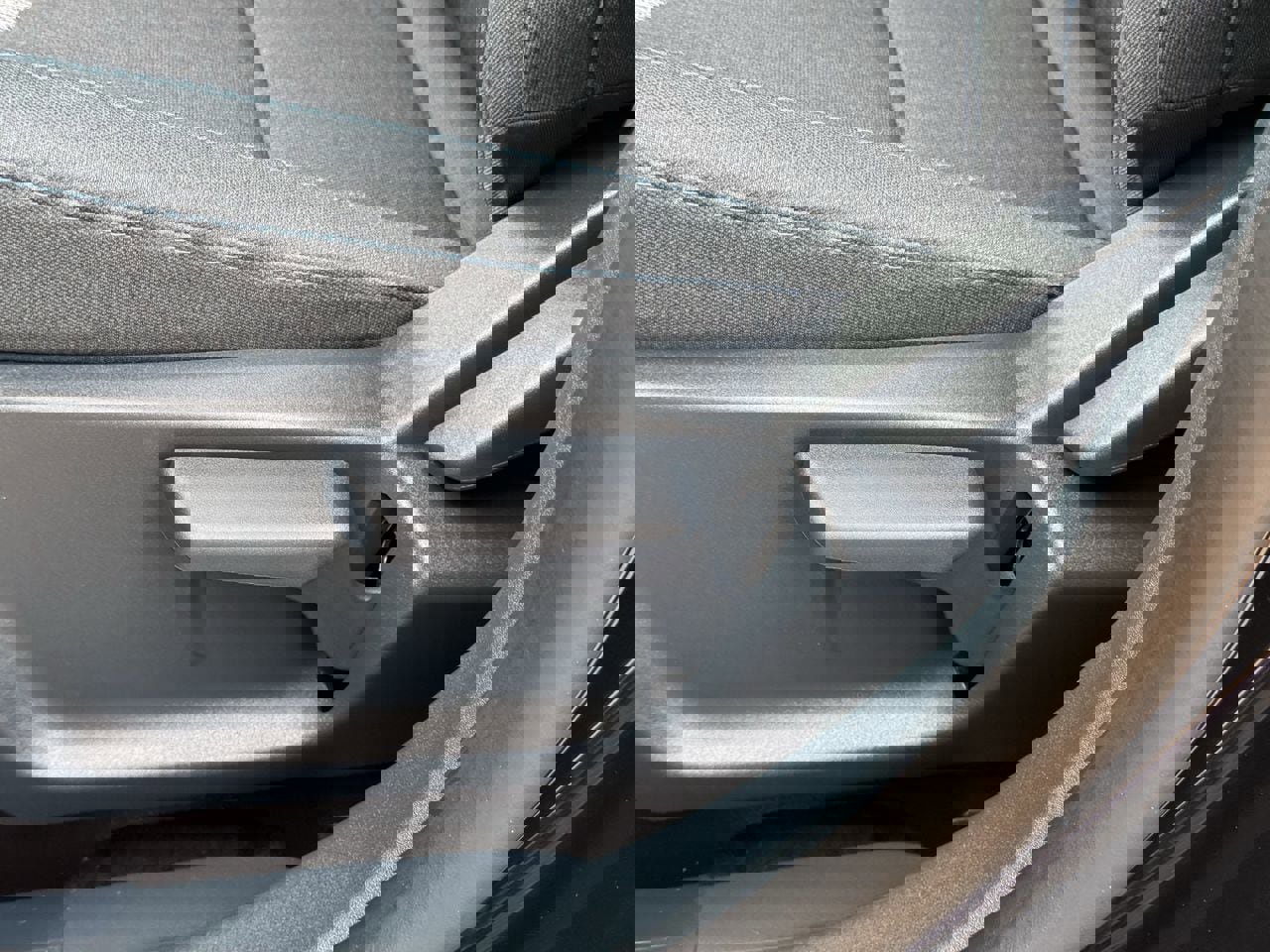 Certified 2025 Ford Maverick XLT FWD image 23