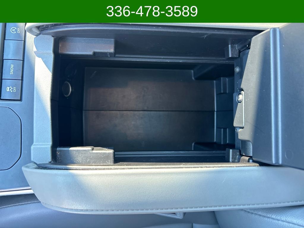 Used 2022 Toyota Highlander XLE FWD image 26