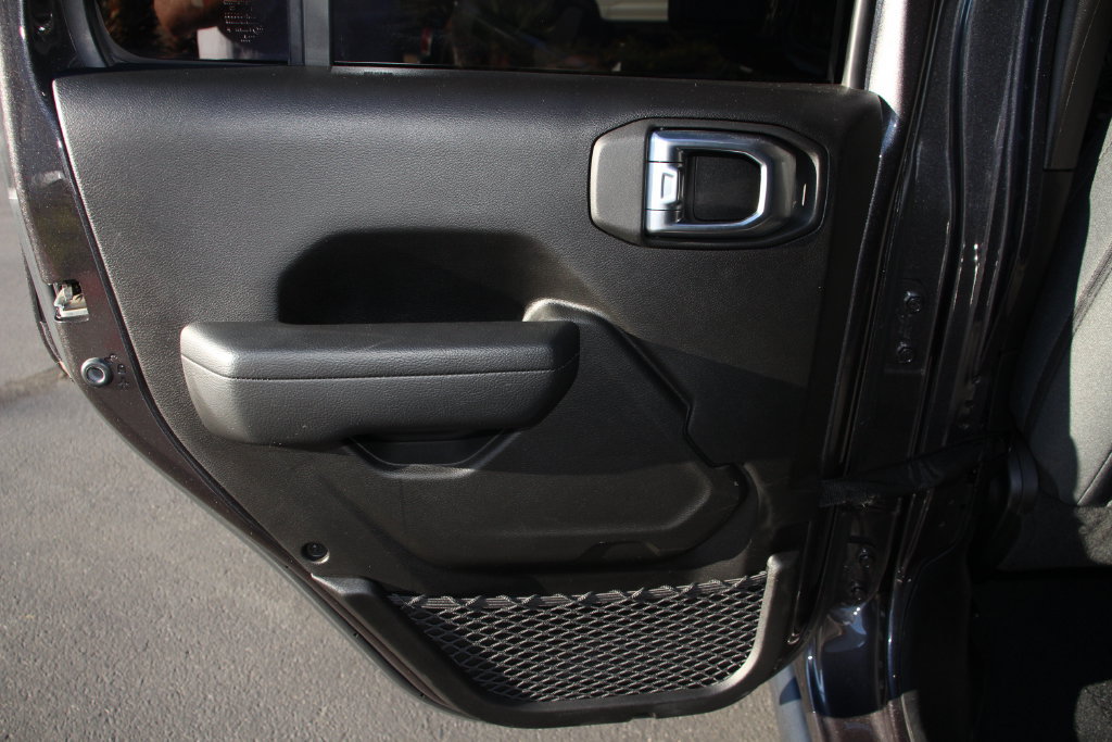 Used 2024 Jeep Wrangler Unlimited Sport AWD/4WD image 21