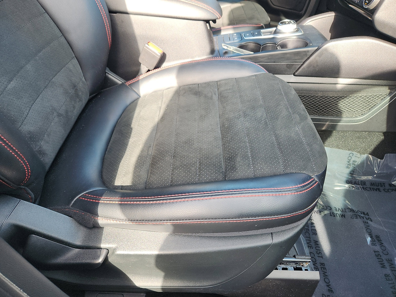 Certified 2022 Ford Escape SEL w/ SEL Stealth AWD Package image 36