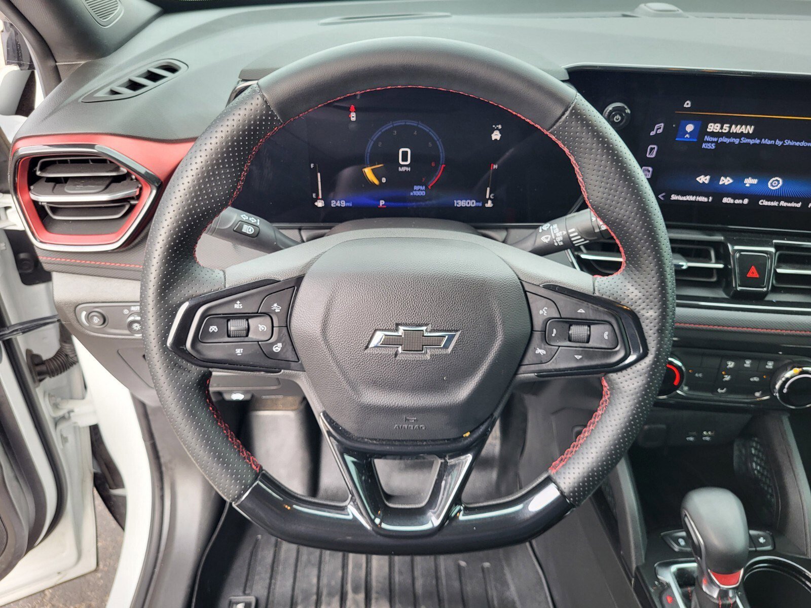 Used 2024 Chevrolet TrailBlazer RS w/ Driver Confidence Package image 26