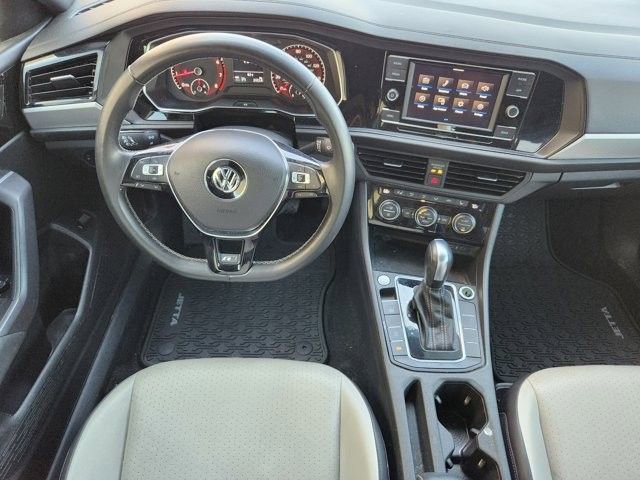 Used 2020 Volkswagen Jetta R-Line w/ R-Line Cold Weather Package image 27