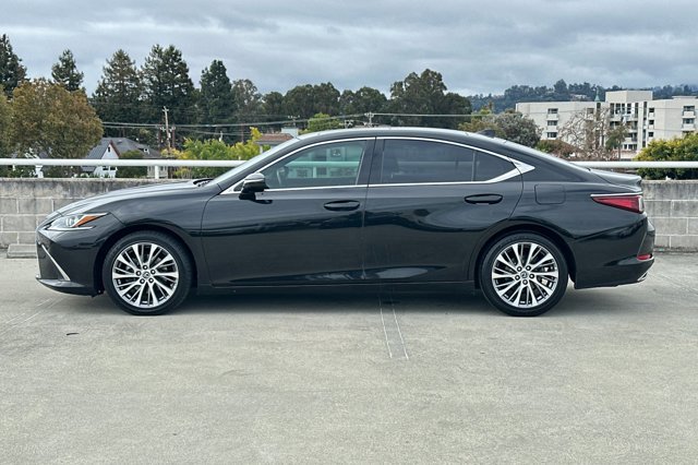 Used 2019 Lexus ES 350 image 2