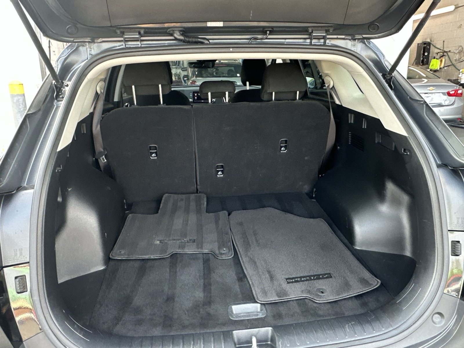 Used 2024 Kia Sportage LX FWD image 32
