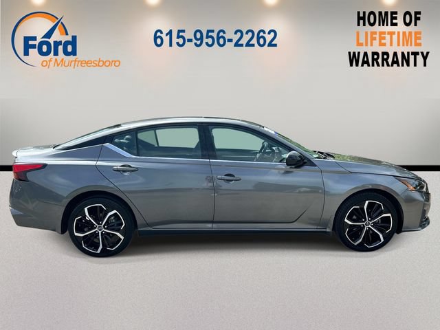 Used 2024 Nissan Altima 2.5 SR w/ SR Premium Package AWD/4WD image 4