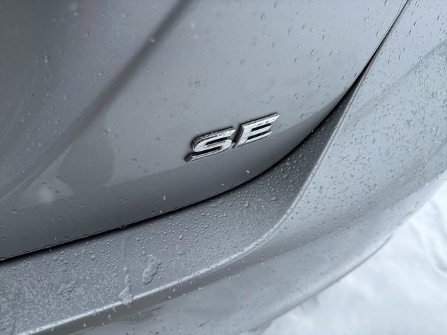 Used 2023 Toyota Camry SE image 10