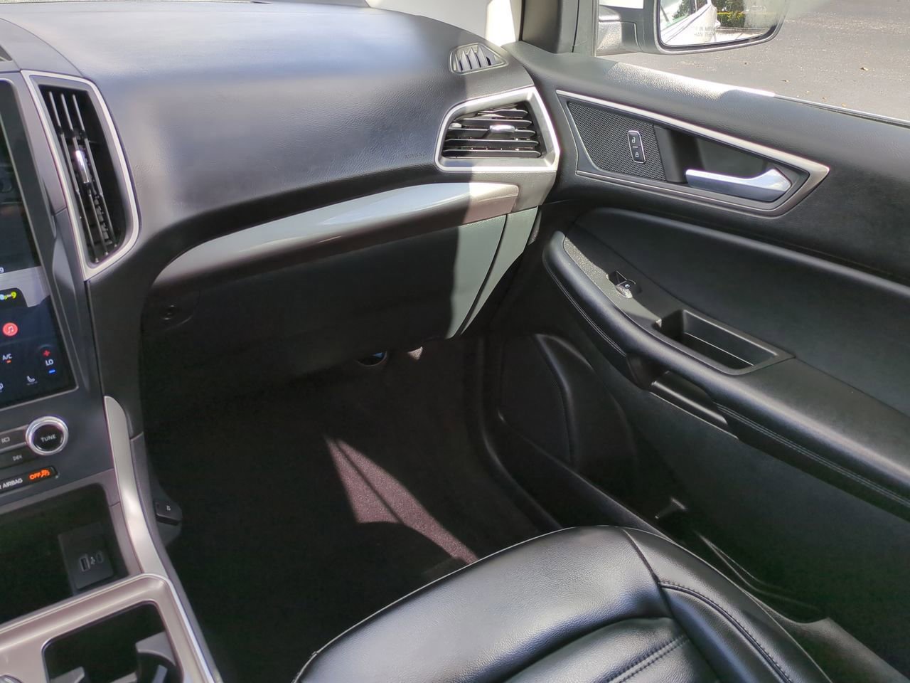 Certified 2023 Ford Edge SEL image 17