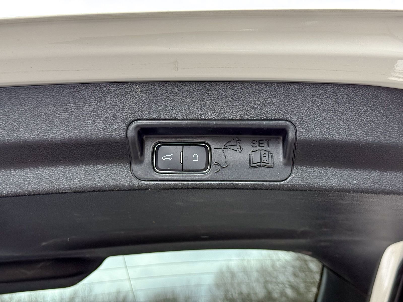 Certified 2022 Ford Explorer Timberline image 15