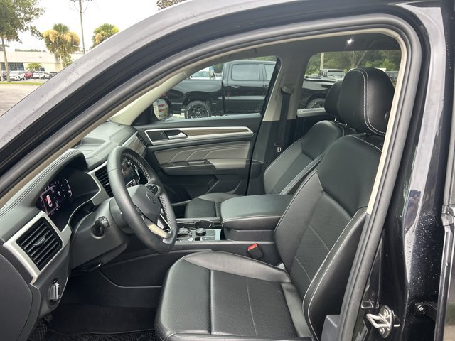 Used 2023 Volkswagen Atlas SEL AWD/4WD image 13