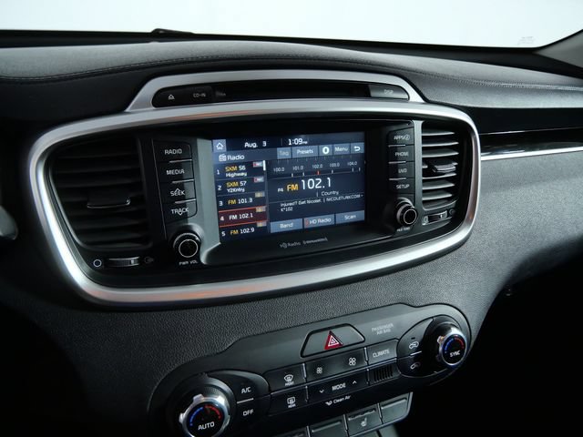 Used 2017 Kia Sorento AWD w/ LX Convenience Package image 18