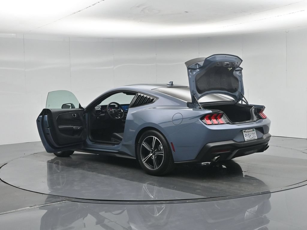 Certified 2025 Ford Mustang Coupe RWD image 33