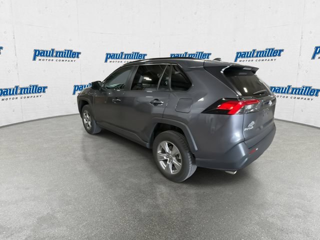 Used 2022 Toyota RAV4 XLE AWD/4WD image 8