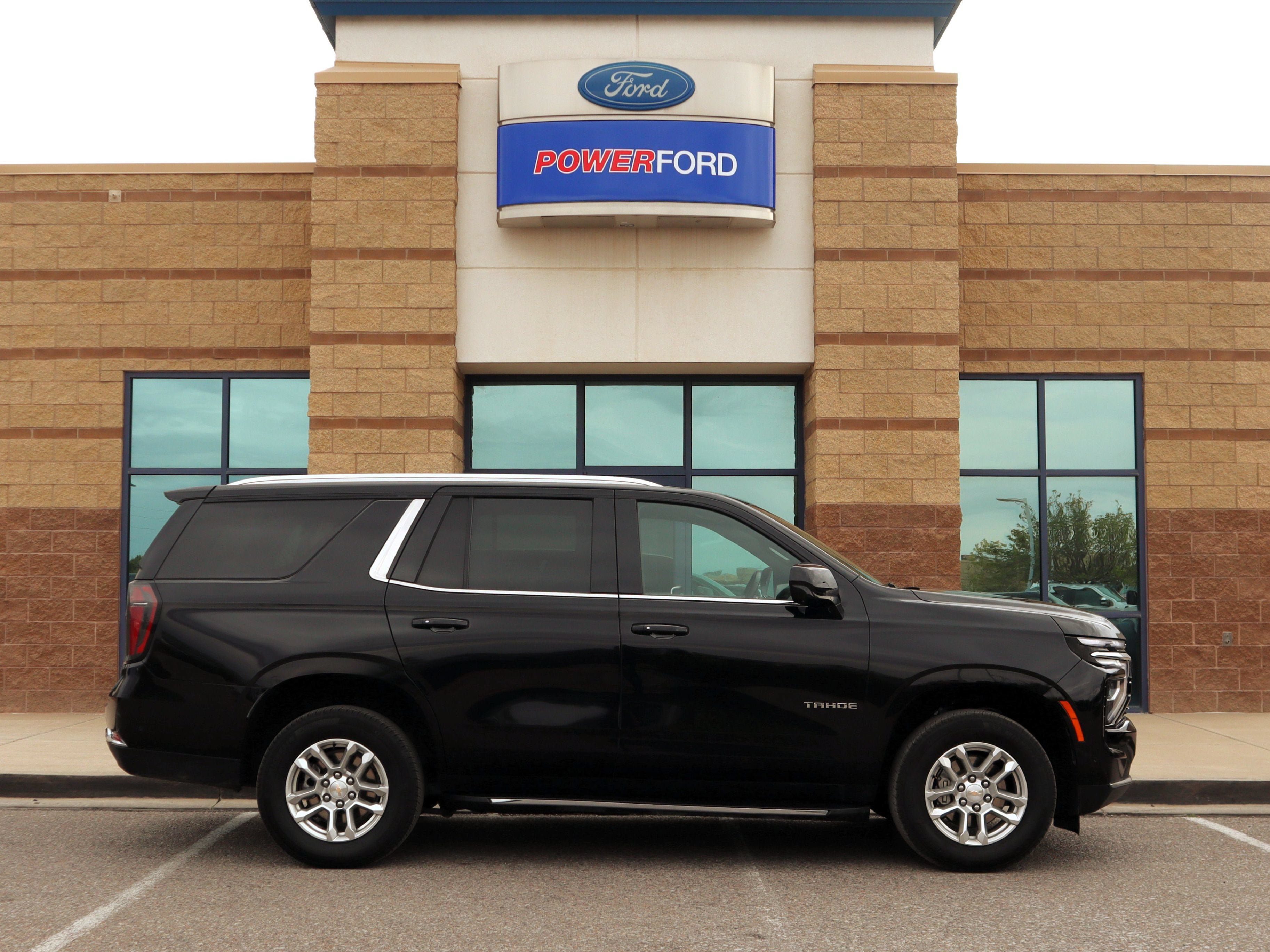Used 2025 Chevrolet Tahoe LT RWD image 5