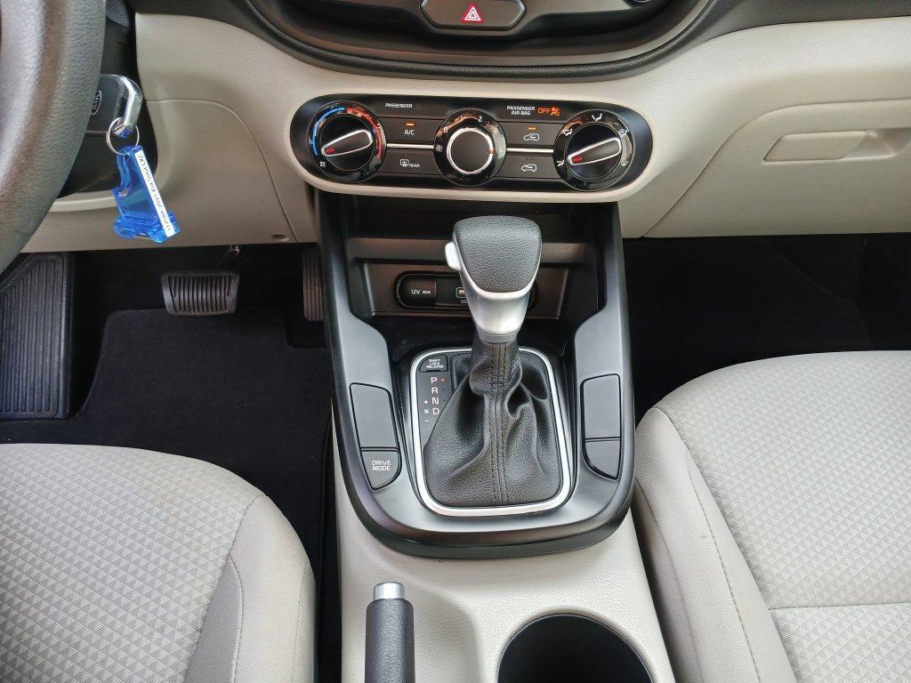 Used 2021 Kia Soul LX FWD image 16