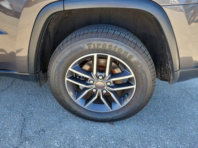 Used 2019 Jeep Grand Cherokee Laredo w/ Security & Convenience Group image 10