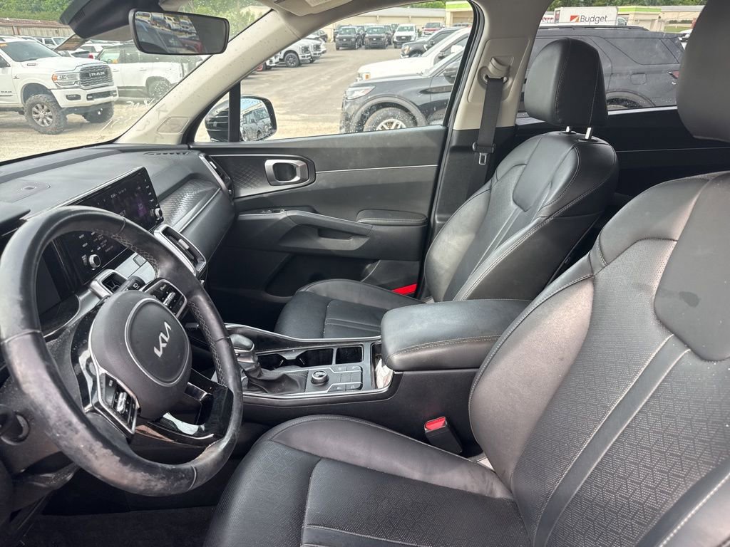 Used 2022 Kia Sorento S FWD image 26