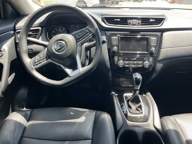 Used 2019 Nissan Rogue SV FWD image 17