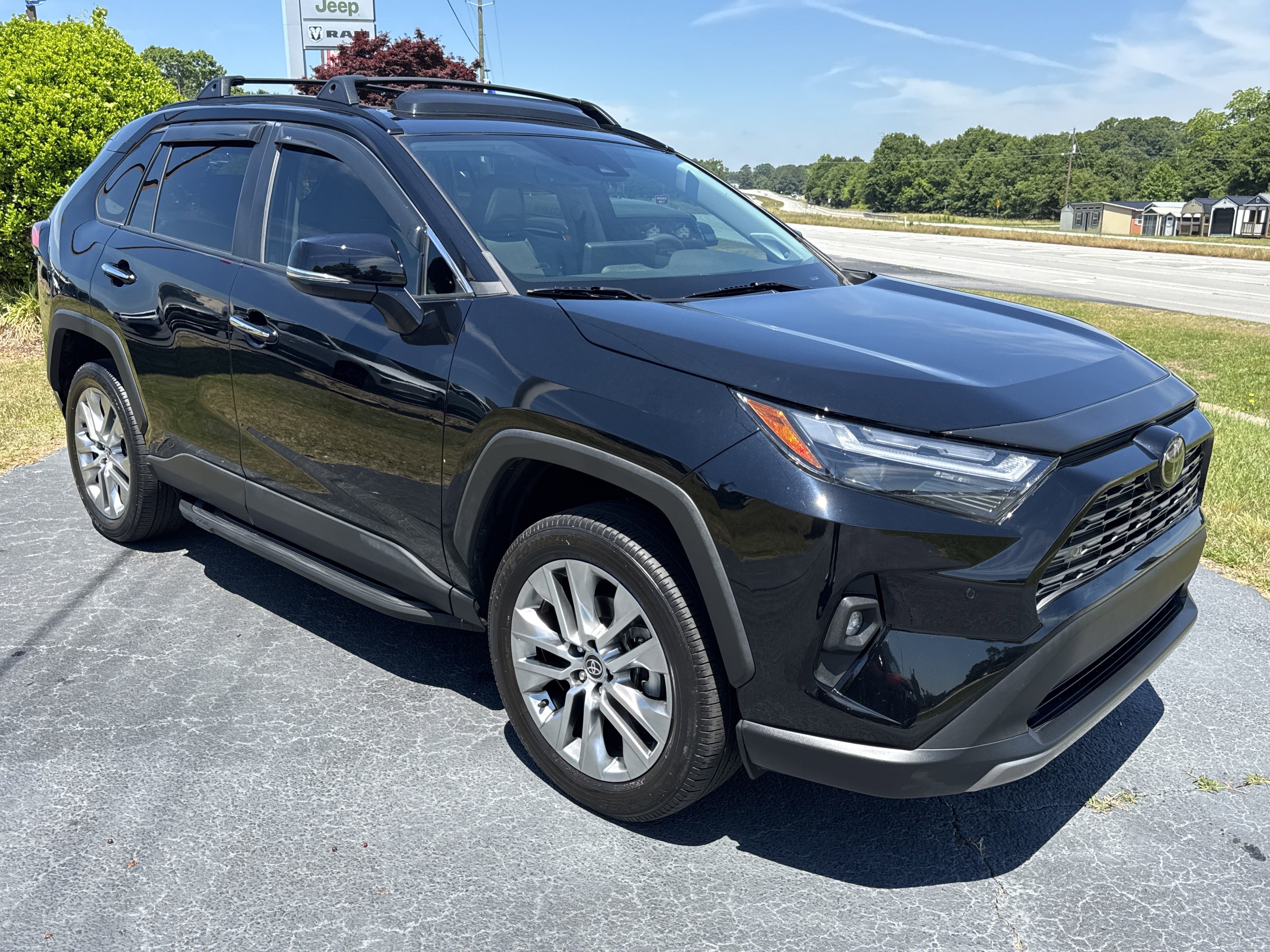 Used 2023 Toyota RAV4 Limited w/ Limited Grade Weather Package AWD/4WD image 4