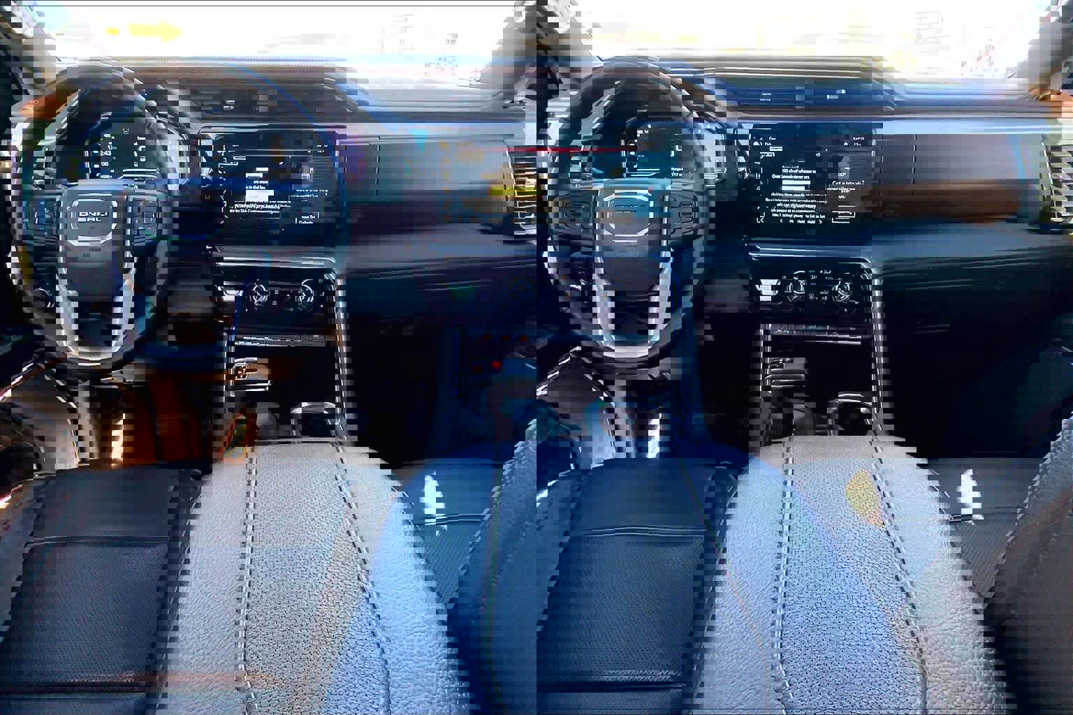 Used 2023 GMC Sierra 1500 Denali w/ Technology Package image 15