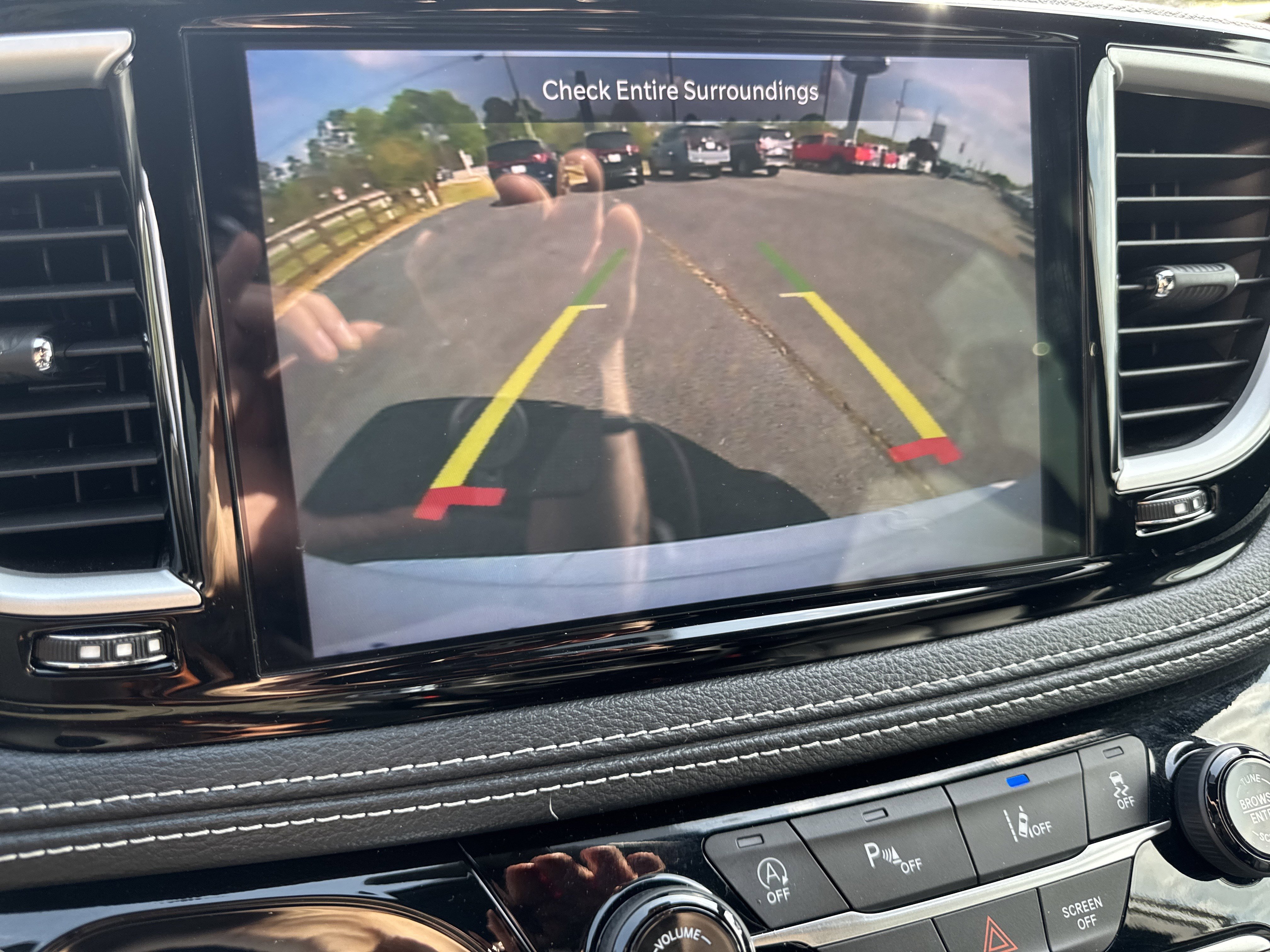 Used 2024 Chrysler Pacifica Touring-L w/ S Appearance Package FWD image 37