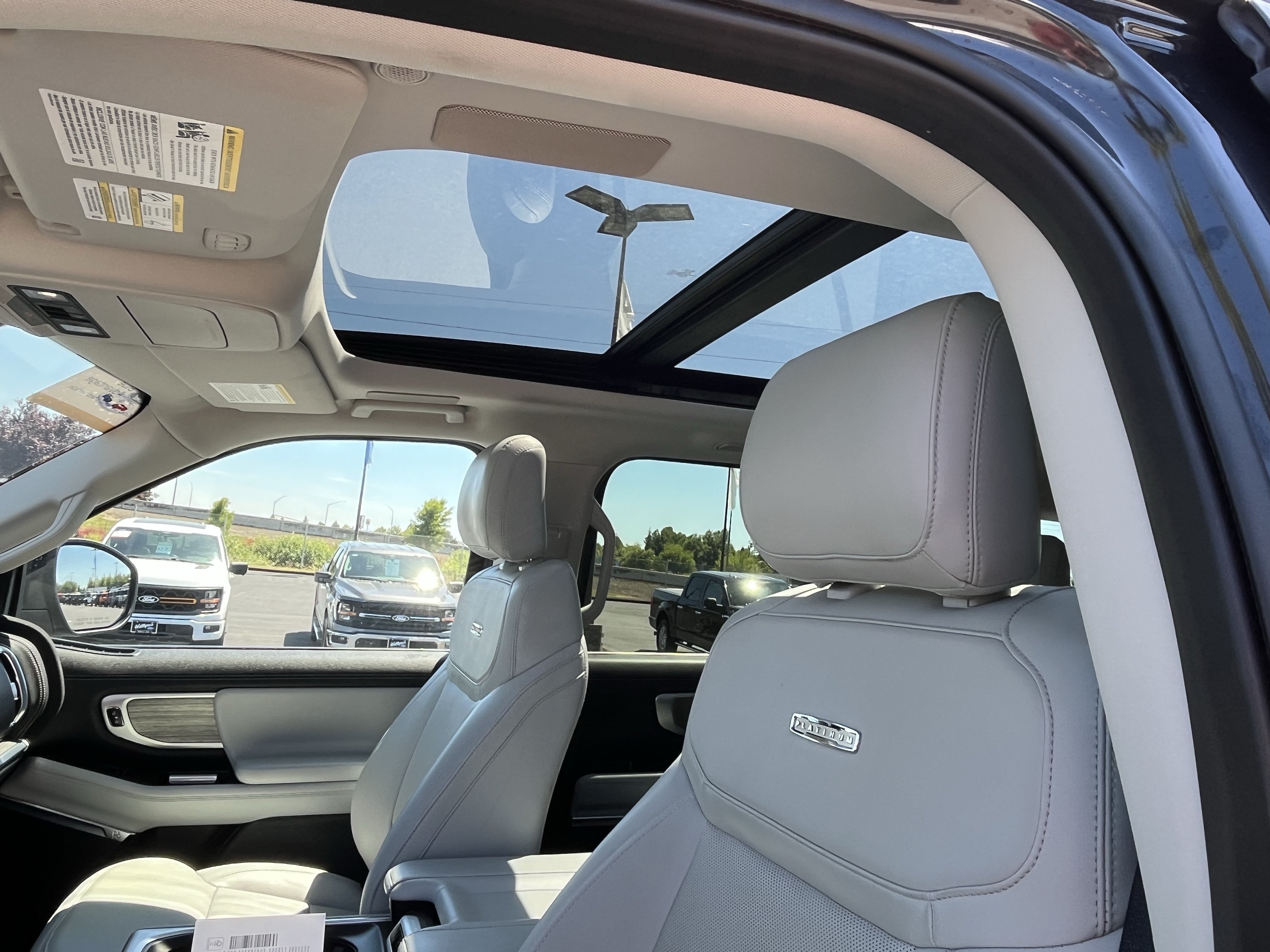 Certified 2025 Ford Expedition Max Platinum w/ Driver's Package AWD/4WD image 20
