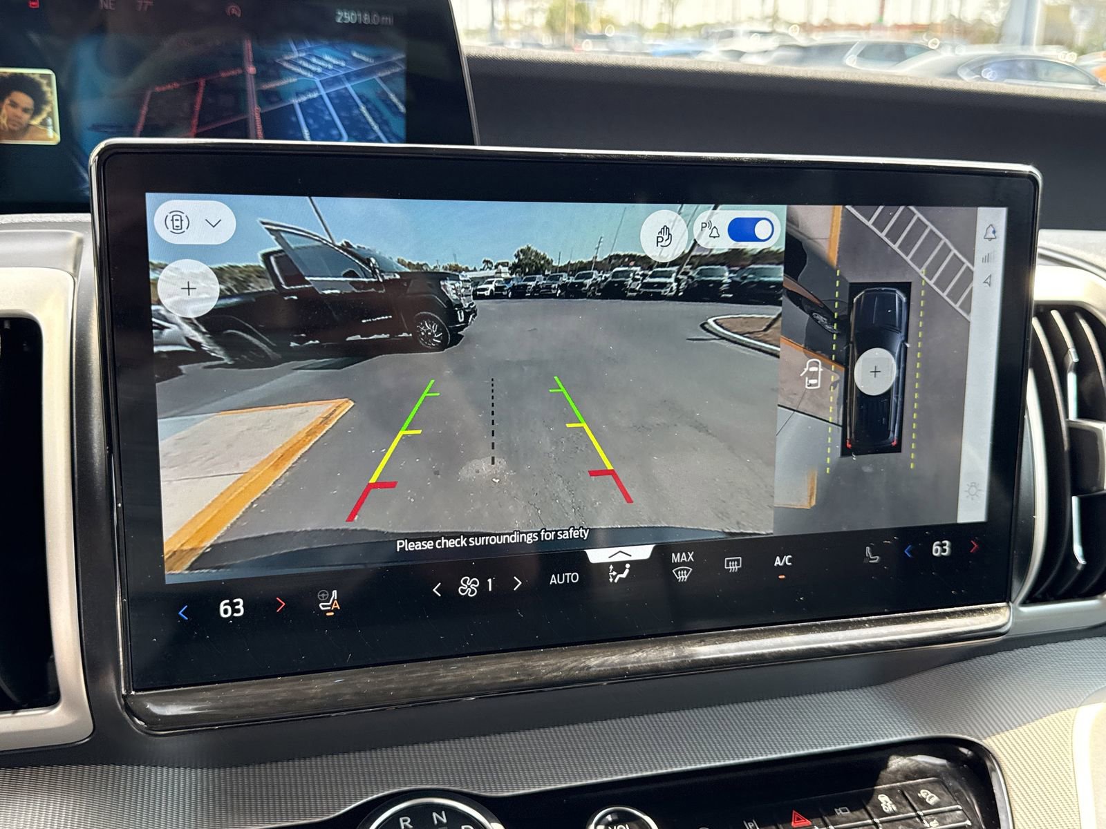 Certified 2025 Ford Expedition Active image 23