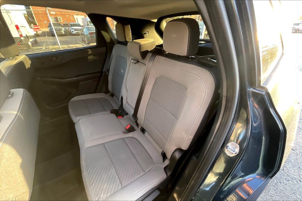 Certified 2022 Ford Escape SE w/ SE Sport Appearance Package AWD/4WD image 25