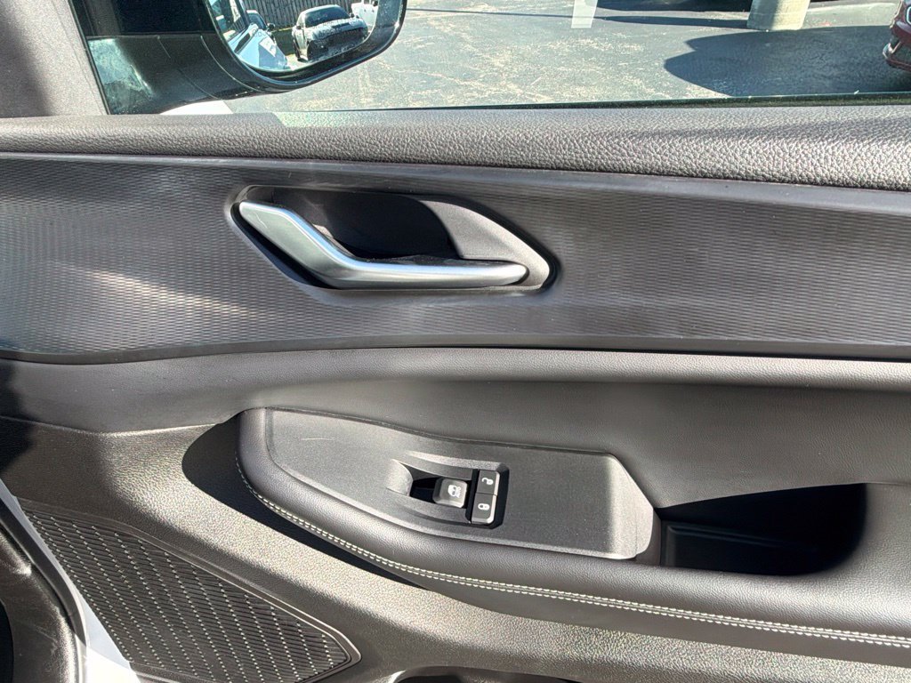 Used 2024 Jeep Grand Cherokee L Laredo AWD/4WD image 41