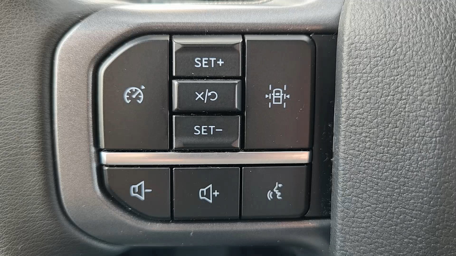 Certified 2025 Ford F150 XLT w/ Equipment Group 301A Standard image 12