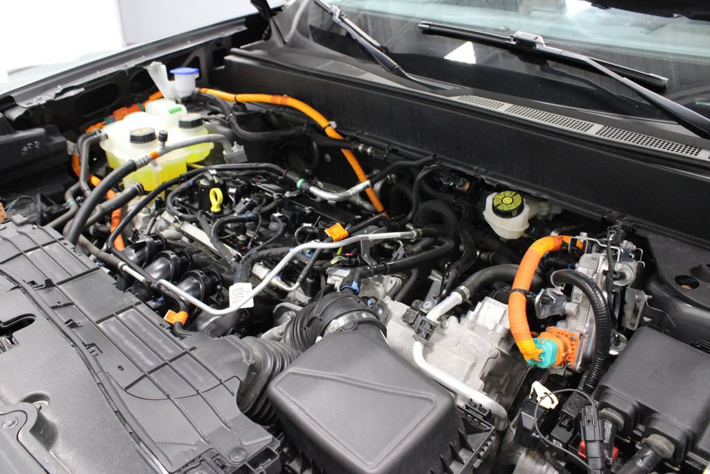 Certified 2023 Ford Maverick Lariat FWD image 12