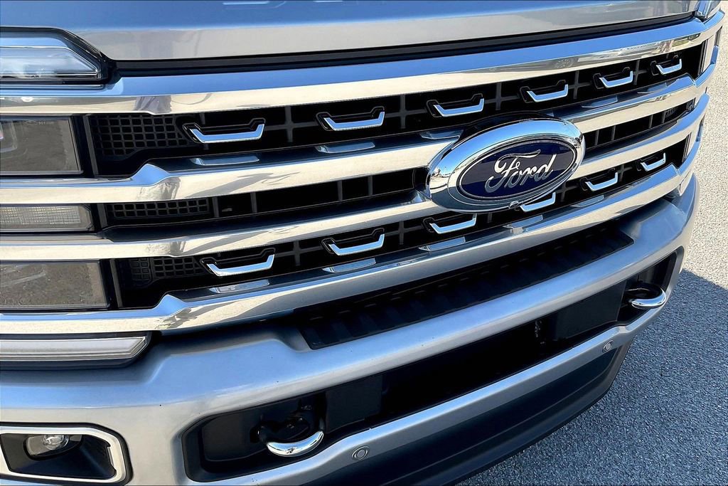 Certified 2024 Ford F250 Platinum w/ FX4 Off-Road Package image 34