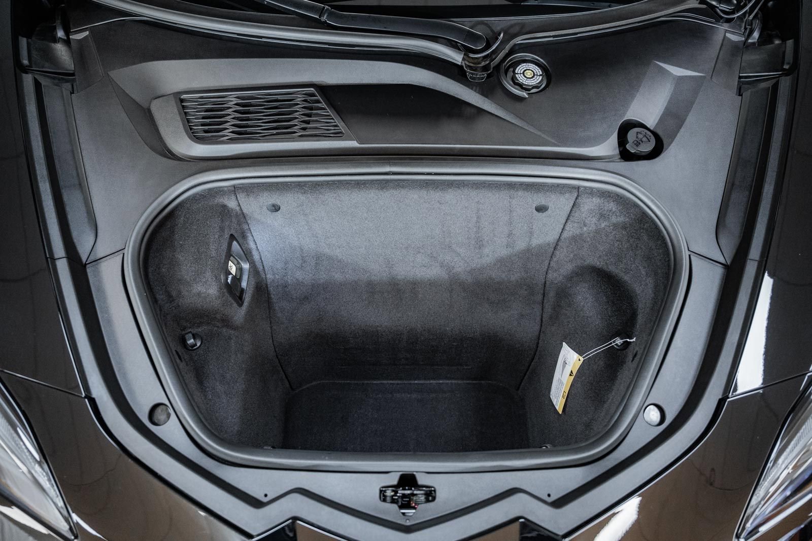 Used 2022 Chevrolet Corvette Stingray Coupe w/ 1LT image 23