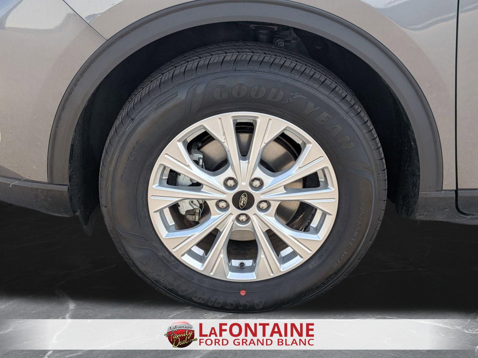 Certified 2025 Ford Escape Active AWD/4WD image 32