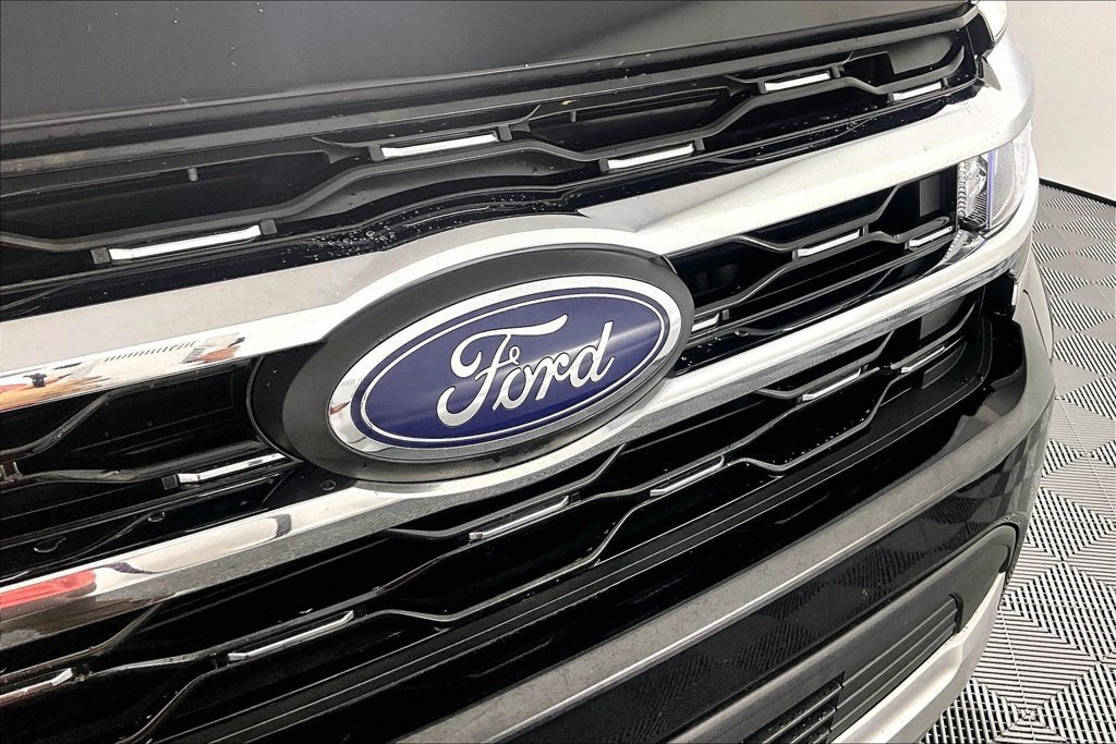 Certified 2024 Ford Expedition Limited RWD image 30