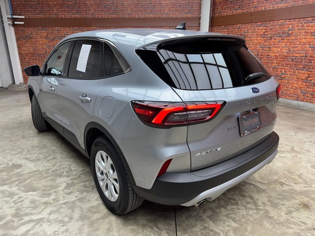Certified 2024 Ford Escape Active image 3