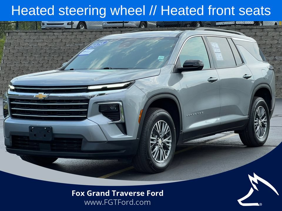 Used 2026 Chevrolet Traverse LT
