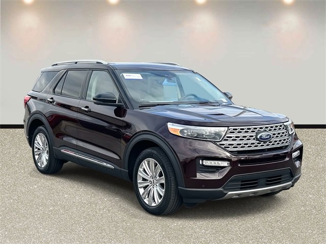 Certified 2022 Ford Explorer Limited w/ Limited Technology Package image 3