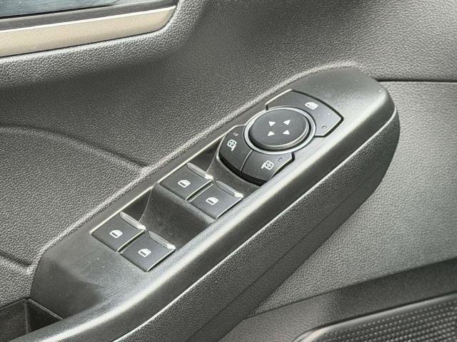 Certified 2022 Ford Escape SEL AWD/4WD image 16