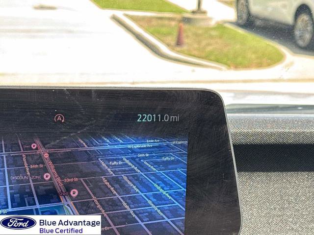 Certified 2025 Ford Expedition Active image 2