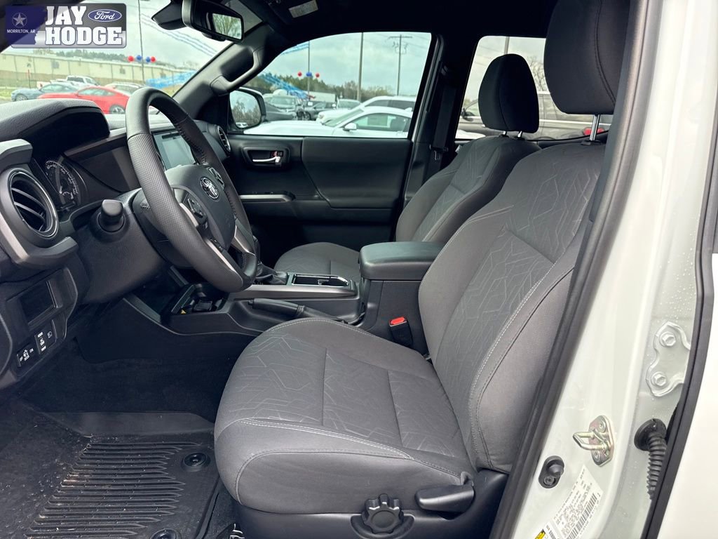 Used 2019 Toyota Tacoma TRD Off-Road image 9