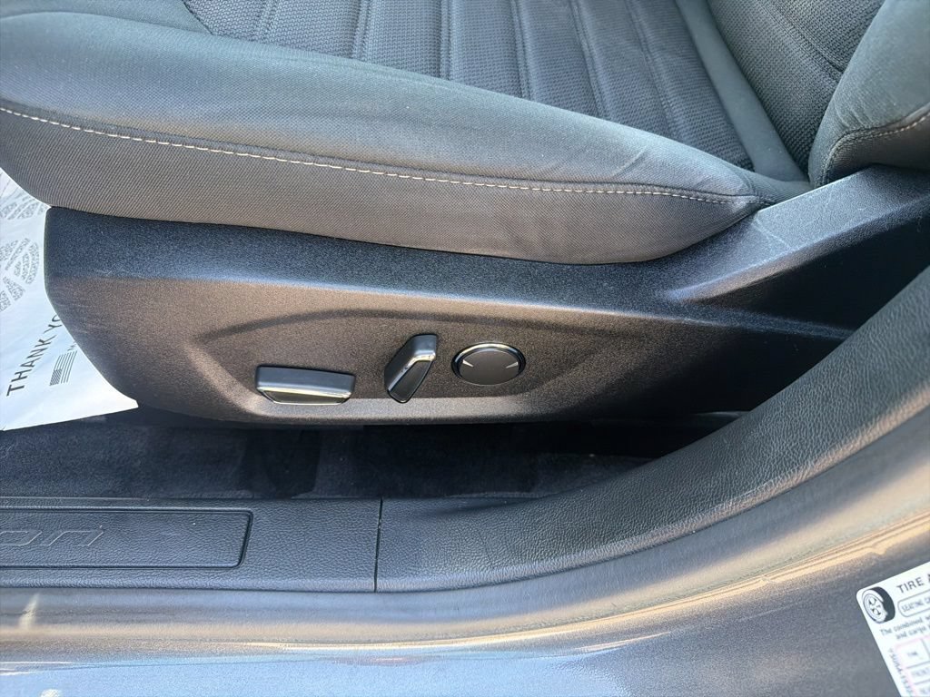 Certified 2019 Ford Fusion SE FWD image 26