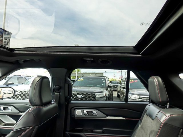 Certified 2026 Ford Explorer ST AWD/4WD image 16
