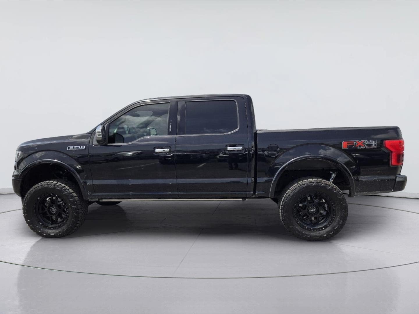 Certified 2019 Ford F150 Platinum w/ Equipment Group 701A Luxury AWD/4WD image 5