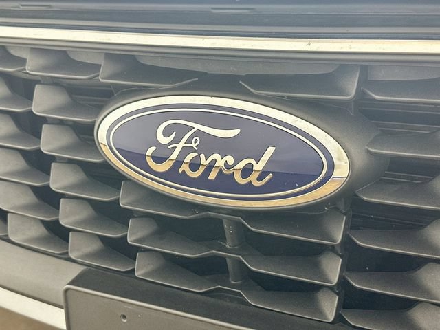 Certified 2025 Ford Escape Active AWD/4WD image 31