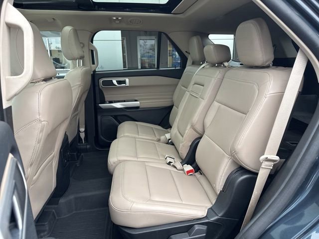 Certified 2023 Ford Explorer XLT w/ Equipment Group 202A AWD/4WD image 28