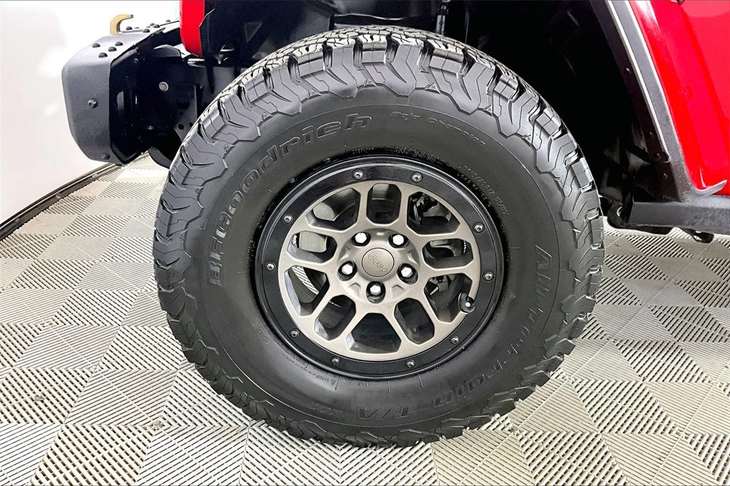 Used 2023 Jeep Wrangler Unlimited Rubicon 392 w/ Xtreme Recon 35" Tire Package image 8
