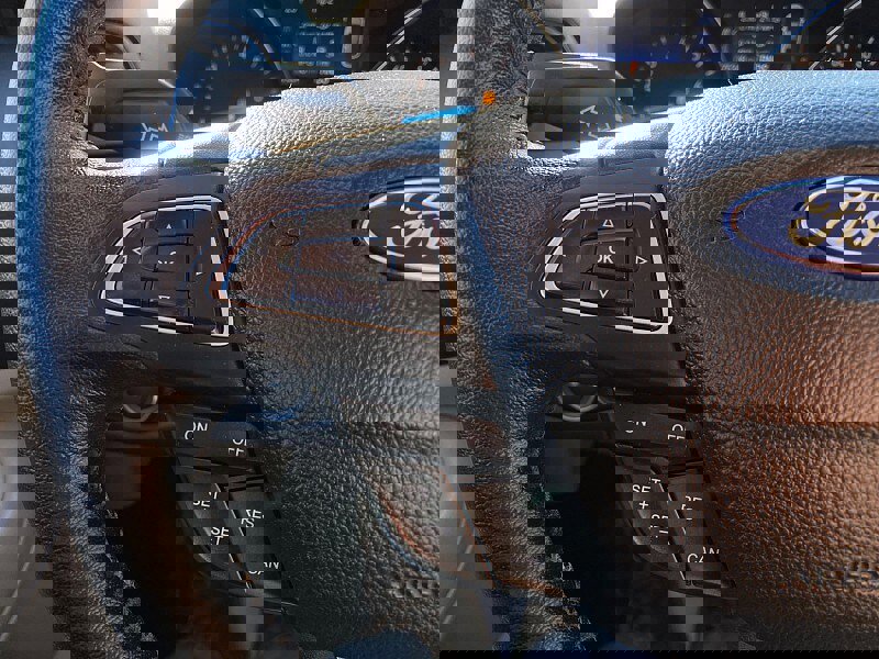 Certified 2019 Ford Escape Titanium image 40