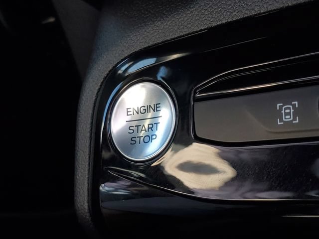 Certified 2024 Ford Escape ST-Line w/ Tech Pack #1 AWD/4WD image 25
