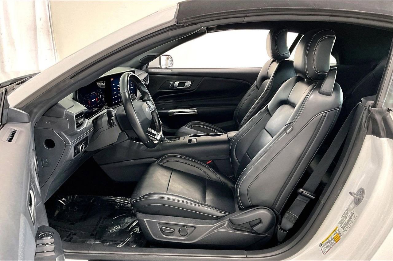 Certified 2025 Ford Mustang Premium image 17
